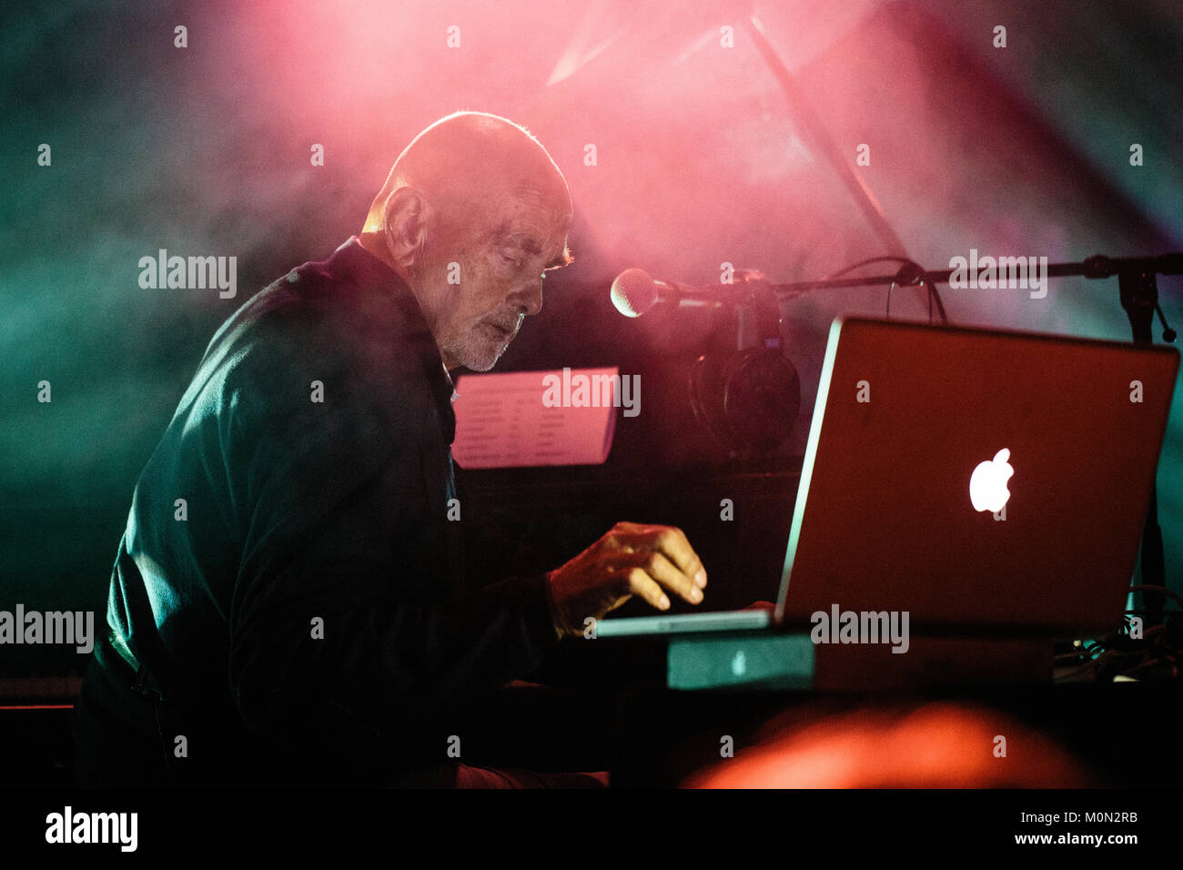 The German electronic music duo Mueller and Roedelius performs a live