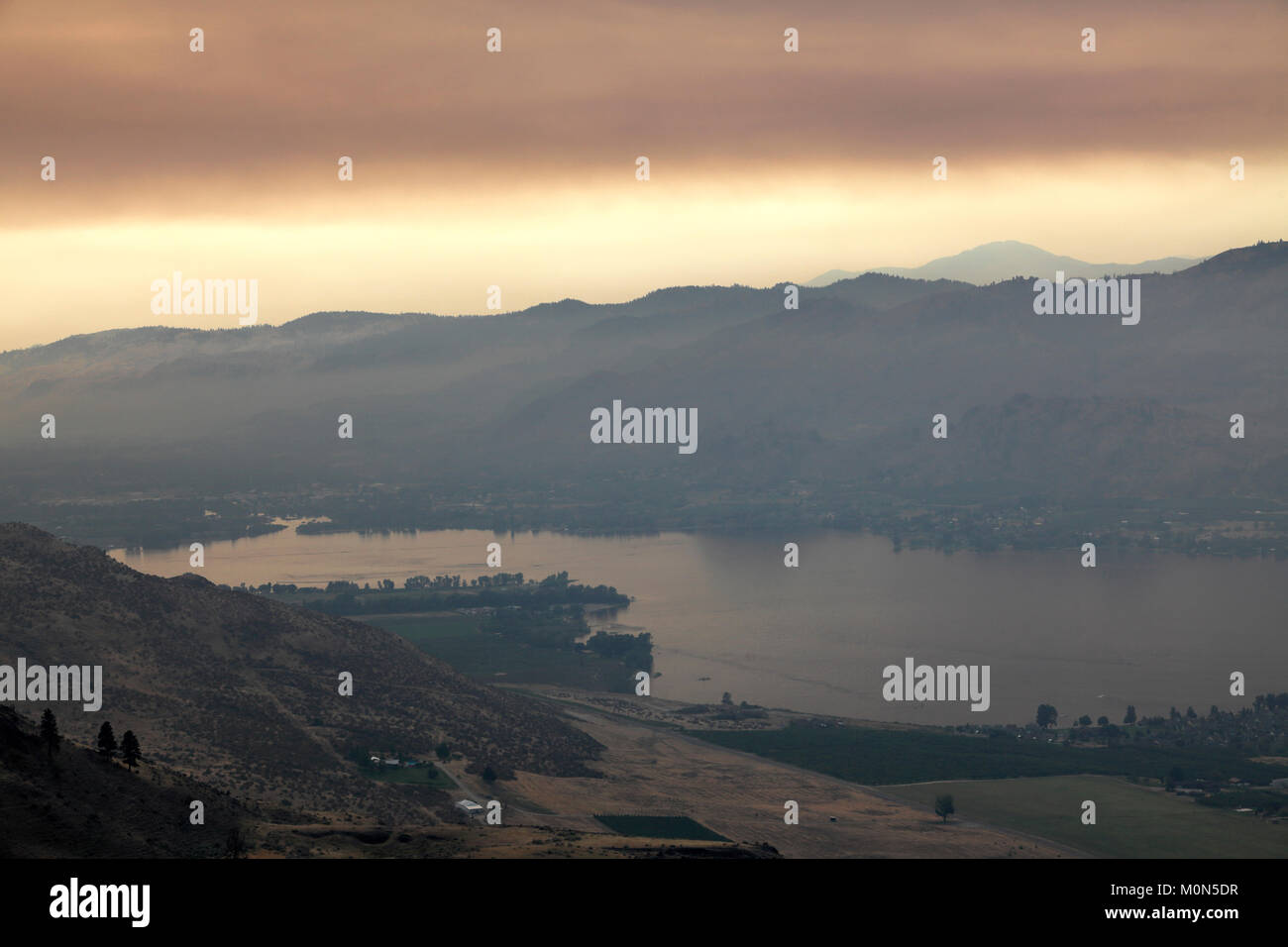View Of Wild Fires Smoke Over Osoyoos Lake Osoyoos Town Okanagan Valley British Columbia Canada Stock Photo Alamy View Of Wild Fires Smoke Over Osoyoos Lake Osoyoos Town Okanagan Valley British Columbia Canada Stock Photo Alamy