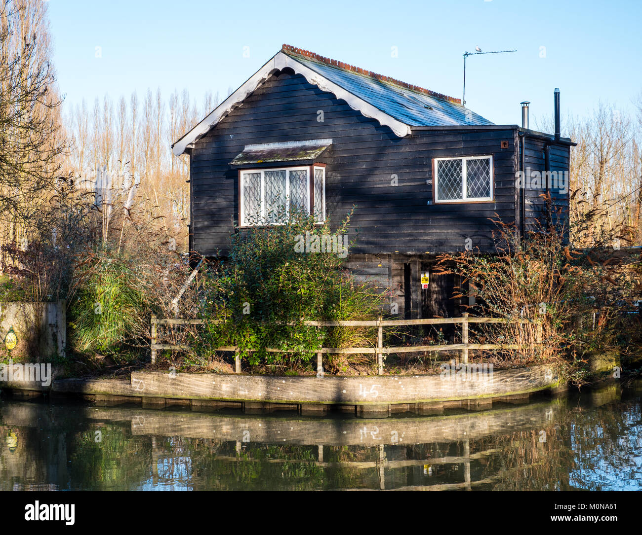 Riverside House, De Bohun Island, Caversham Lock, River Thames, Reading