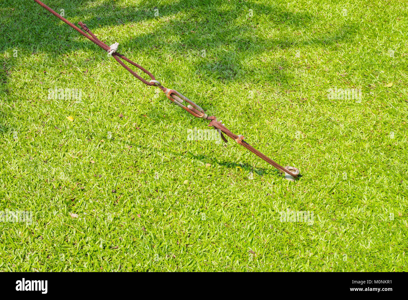 Turnbuckle hires stock photography and images Alamy