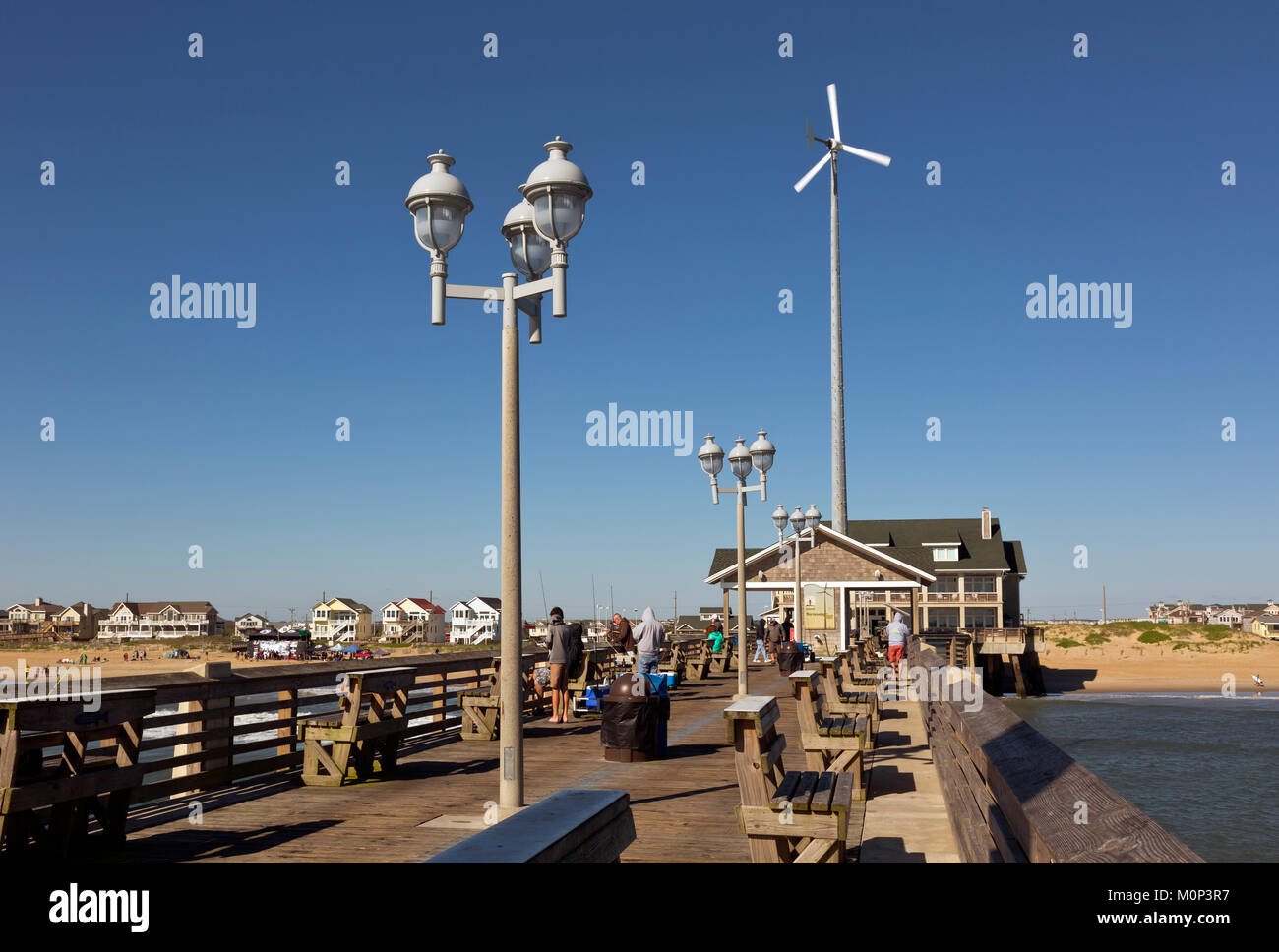 NC0140000...NORTH CAROLINA The busy deck of Pier and a