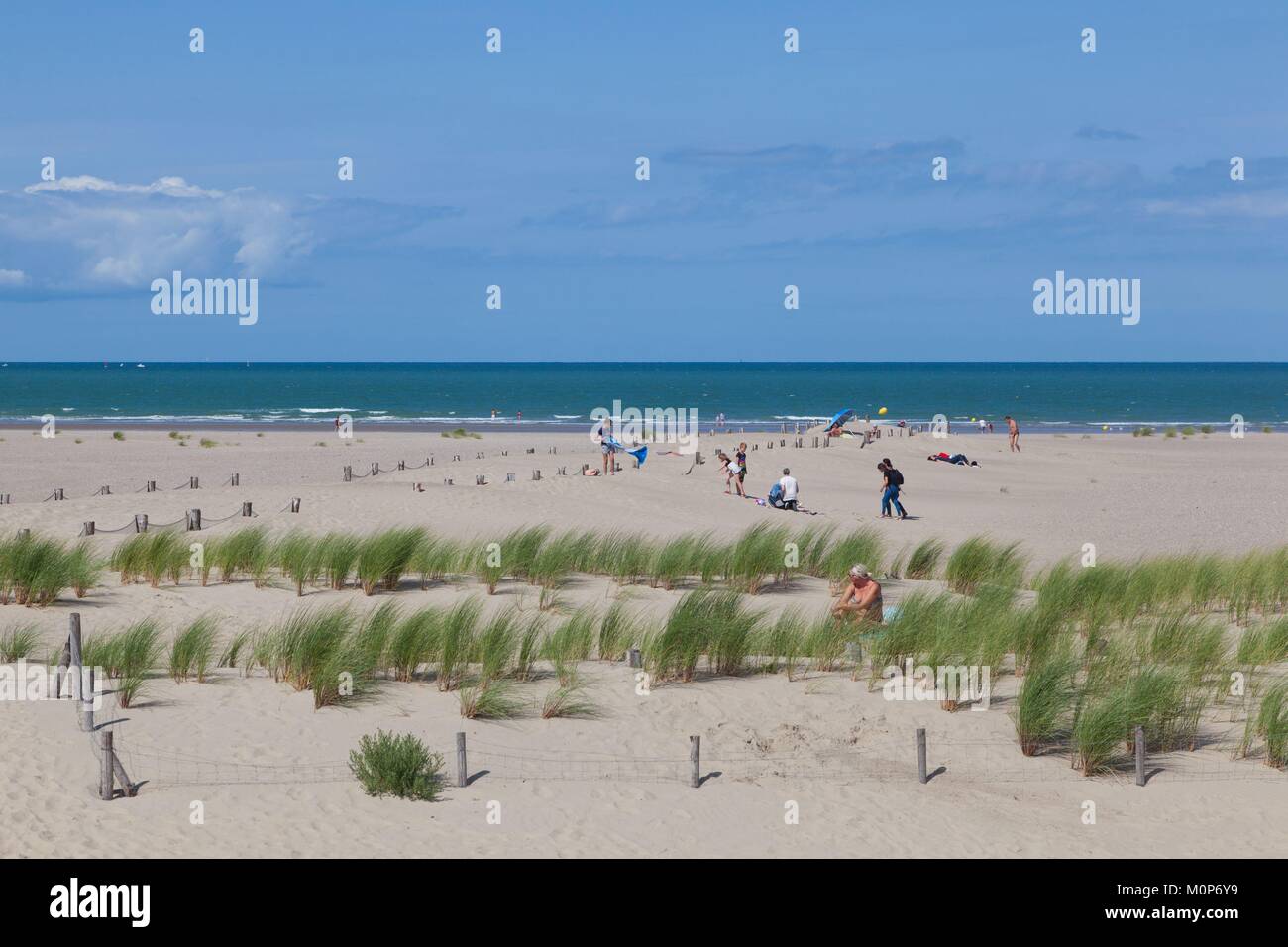 Dunkirk beach northern france hi-res stock photography and images - Alamy
