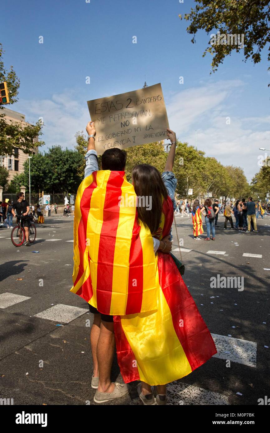 Spain Catalonia Barcelona General Strike 3 October 17 This Two Stock Photo Alamy