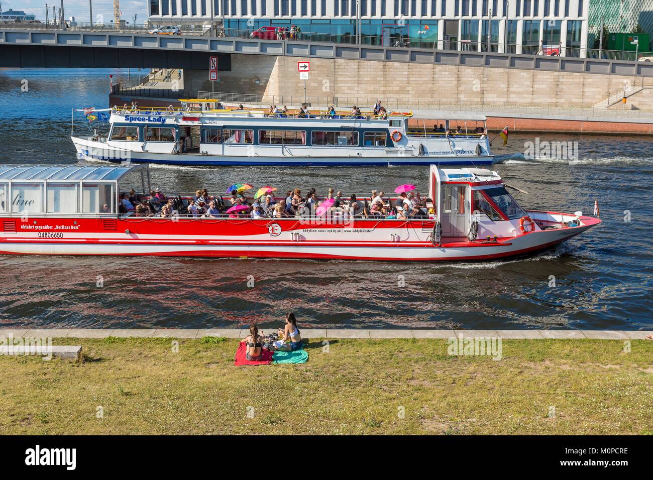 Germany,Berlin,East Berlin,Mitte district,Schiffbauerdam quay,tourist ...