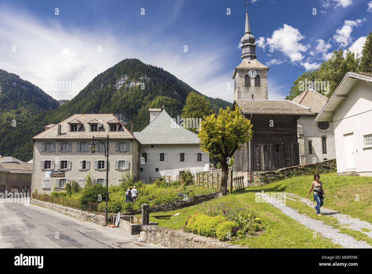 sixt fer a cheval village