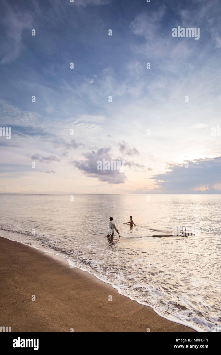 Philippines,Luzon,Albay Province,Tiwi,wild-caught fry fisherman fishing Stock Photo