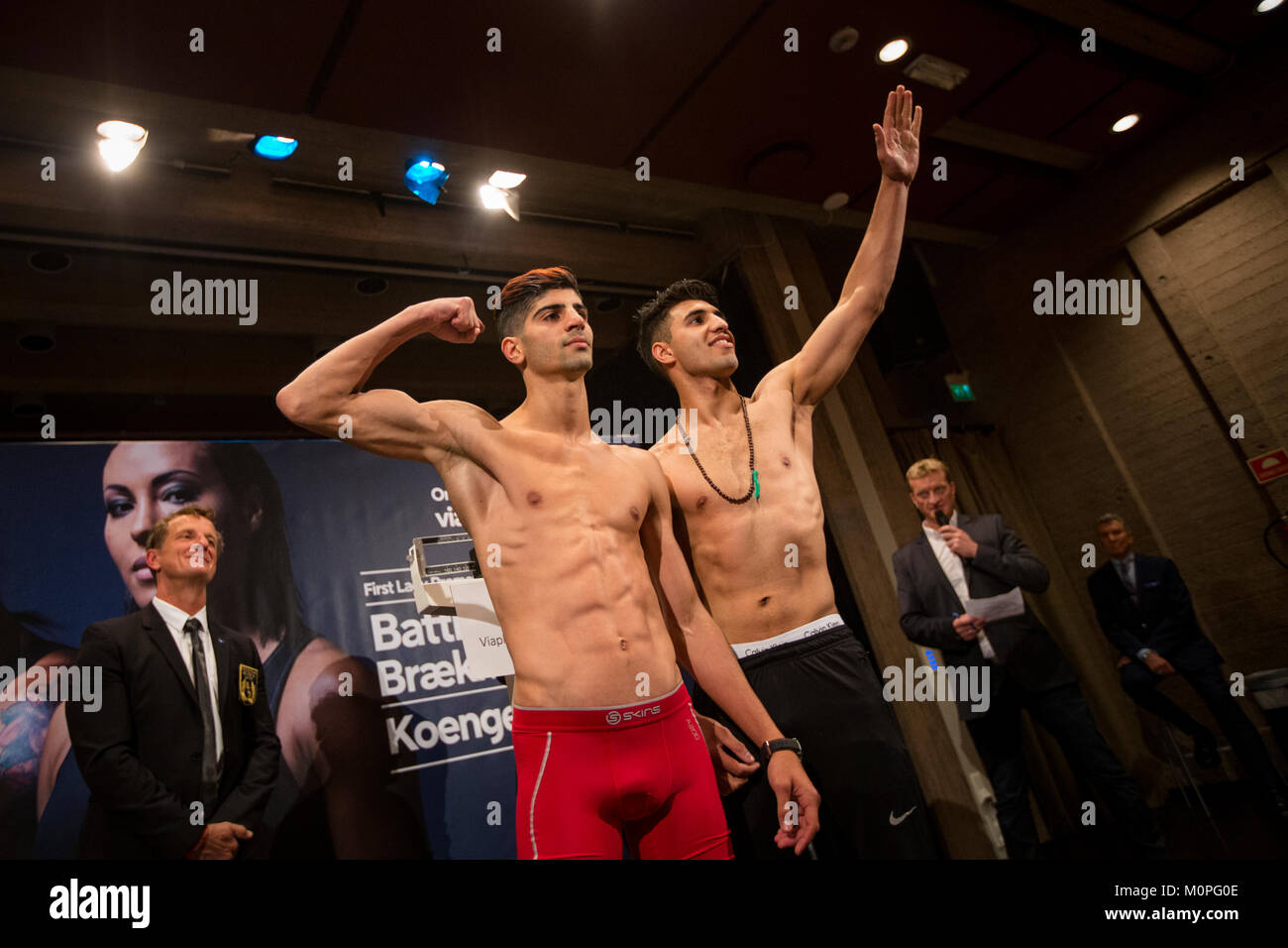 Boxers weigh in hires stock photography and images Alamy