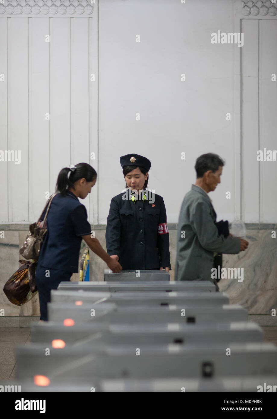 Ticket Inspector Machine Woman And Ticket Inspector High Resolution Stock Photography and Images ...