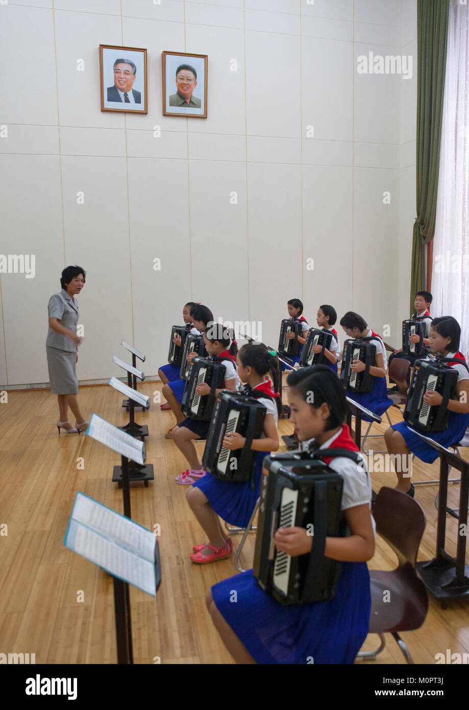 Accordion classroom with North Korean students in Mangyongdae children