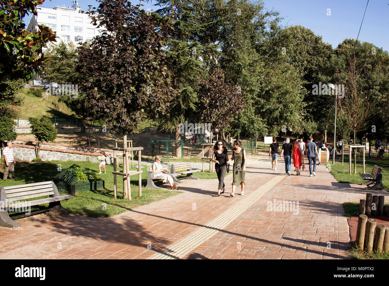 View of people walking at park in Nisantasi / Istanbul in sunny summer day  Stock Photo - Alamy