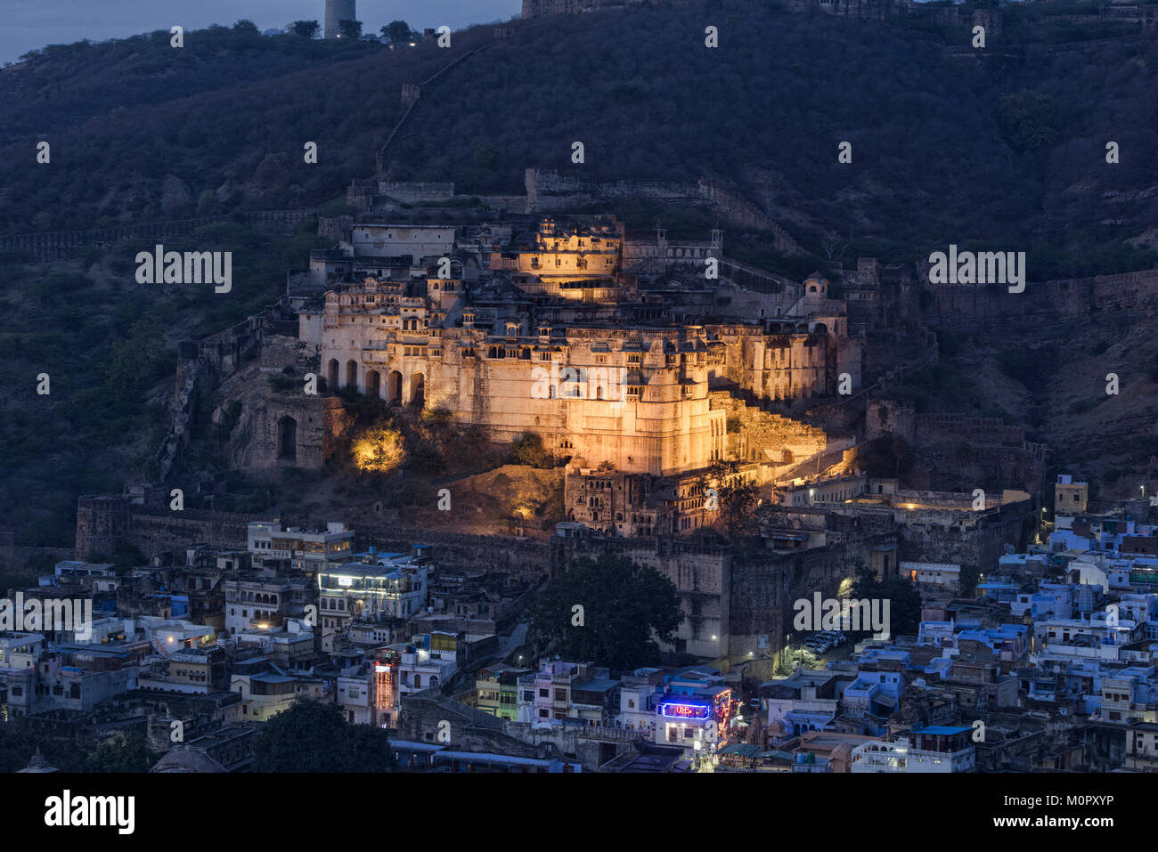 The atmospheric ruined Bundi Palace at night, Rajasthan, India Stock Photo