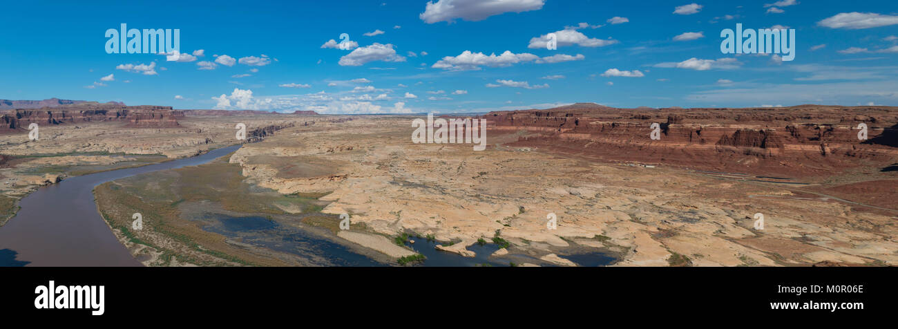 Hite Overlook located at the north end of lake powel /  Glen Canyon Recreation Area just off of utah highway 95 Stock Photo
