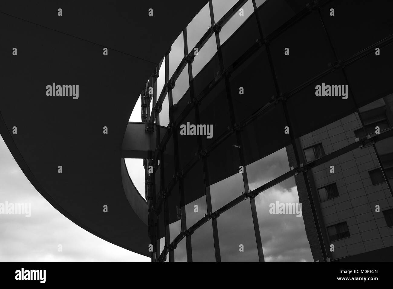 Skyscraper building Black and White Stock Photos & Images - Alamy