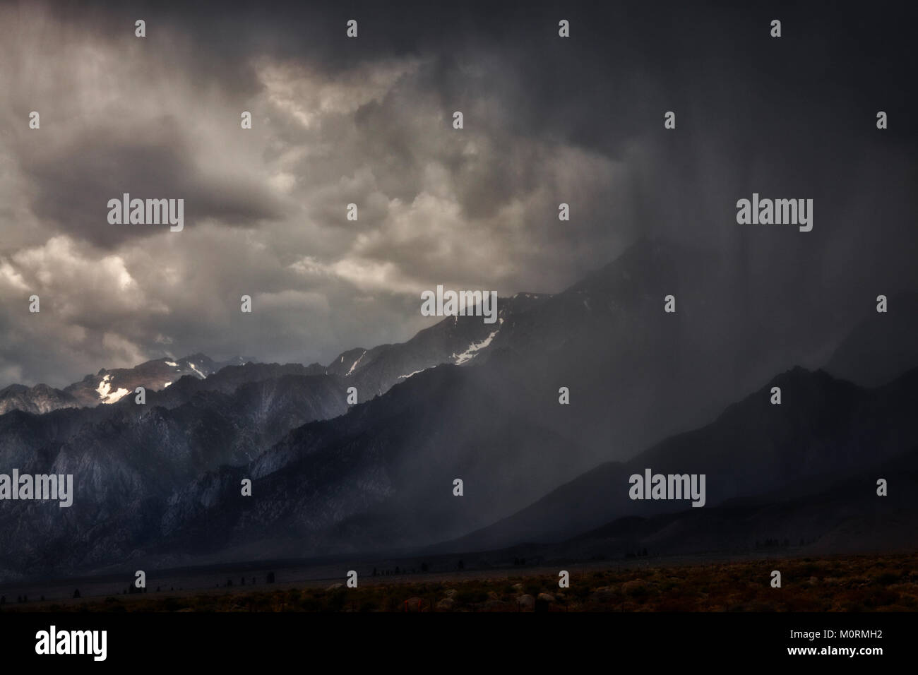 Eastern Sierra Nevada Mountains during Thunderstorm, Highway 395 near Lone Pine, Owens Valley, Inyo County, California, USA Stock Photo