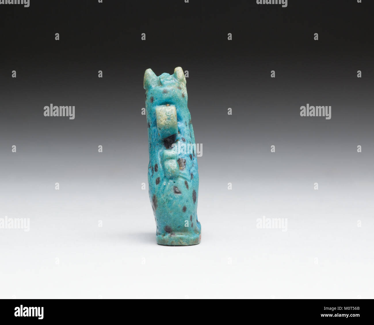 Bastet cat goddess hi-res stock photography and images - Alamy, image size:1300x1130