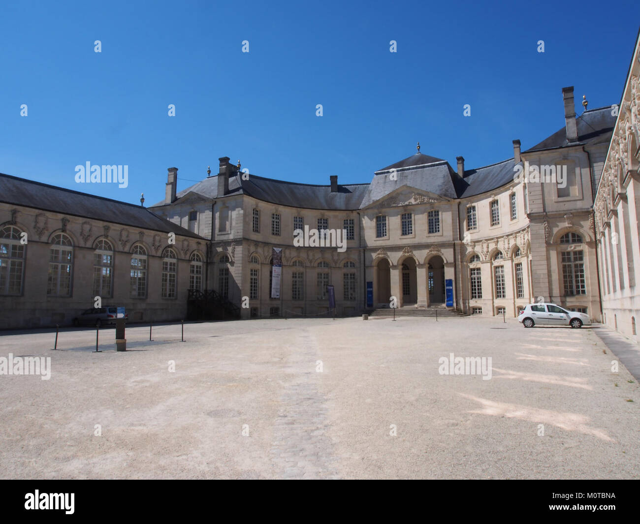 Centre mondial de la paix, Verdun