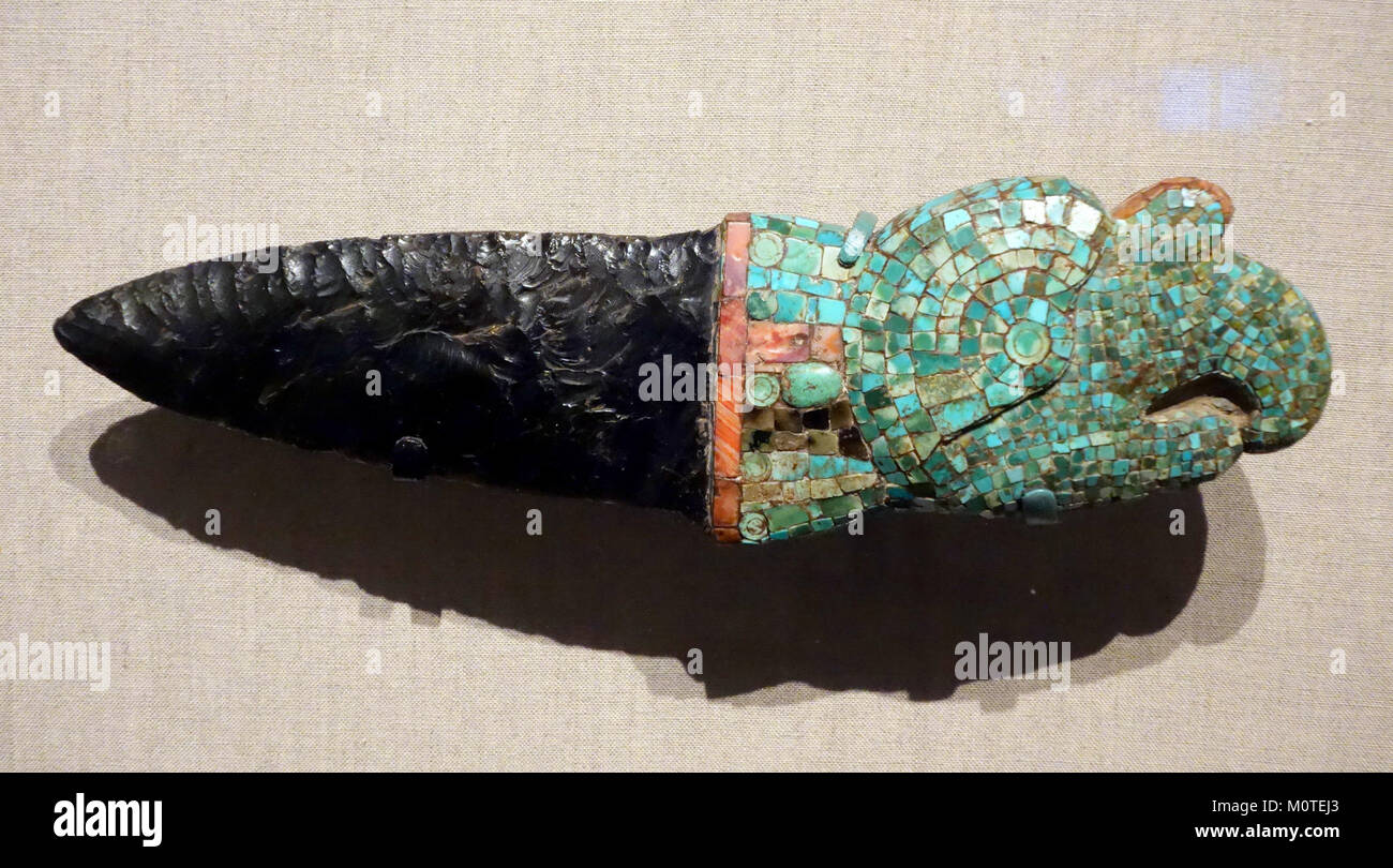 Ceremonial knife, Mexico, Alta Highlands, Mixtec, c. 1200-1500 AD, obsidian, turquoise, spondylus shell, resin - De Young Museum - DSC00408 Stock Photo
