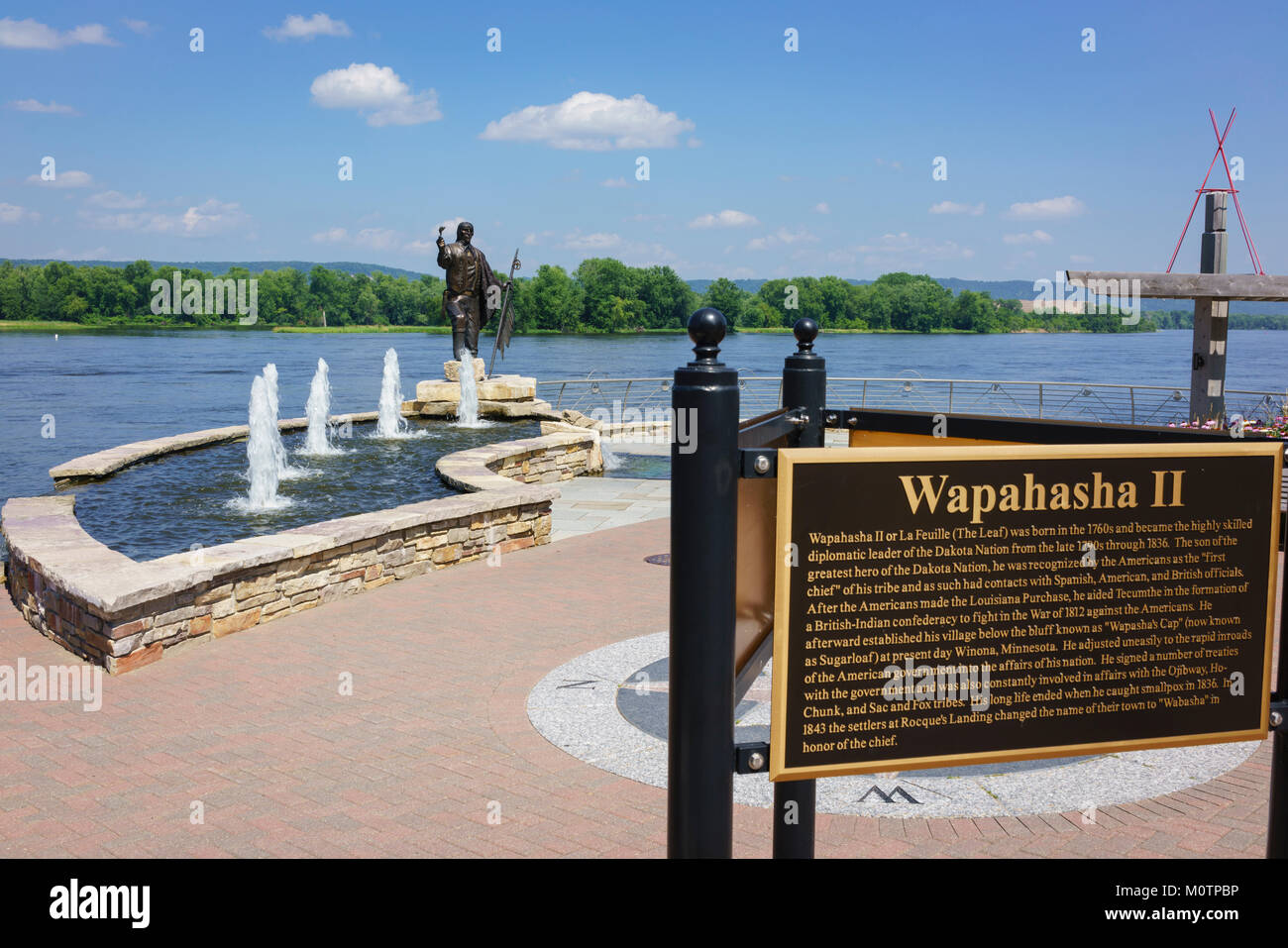 Wapahasha II sculpture at Wabasha Eagle Center in Wabasha, MN Stock Photo Alamy