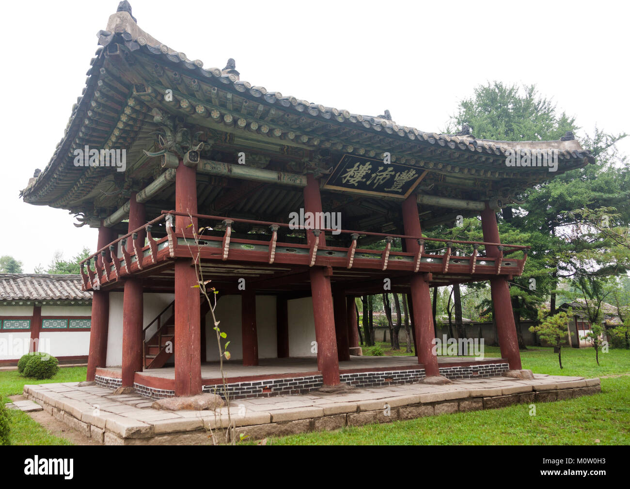 Former royal villa of Ri Song Gye founder of the choson dynasty, South Hamgyong Province, Hamhung, North Korea Stock Photo