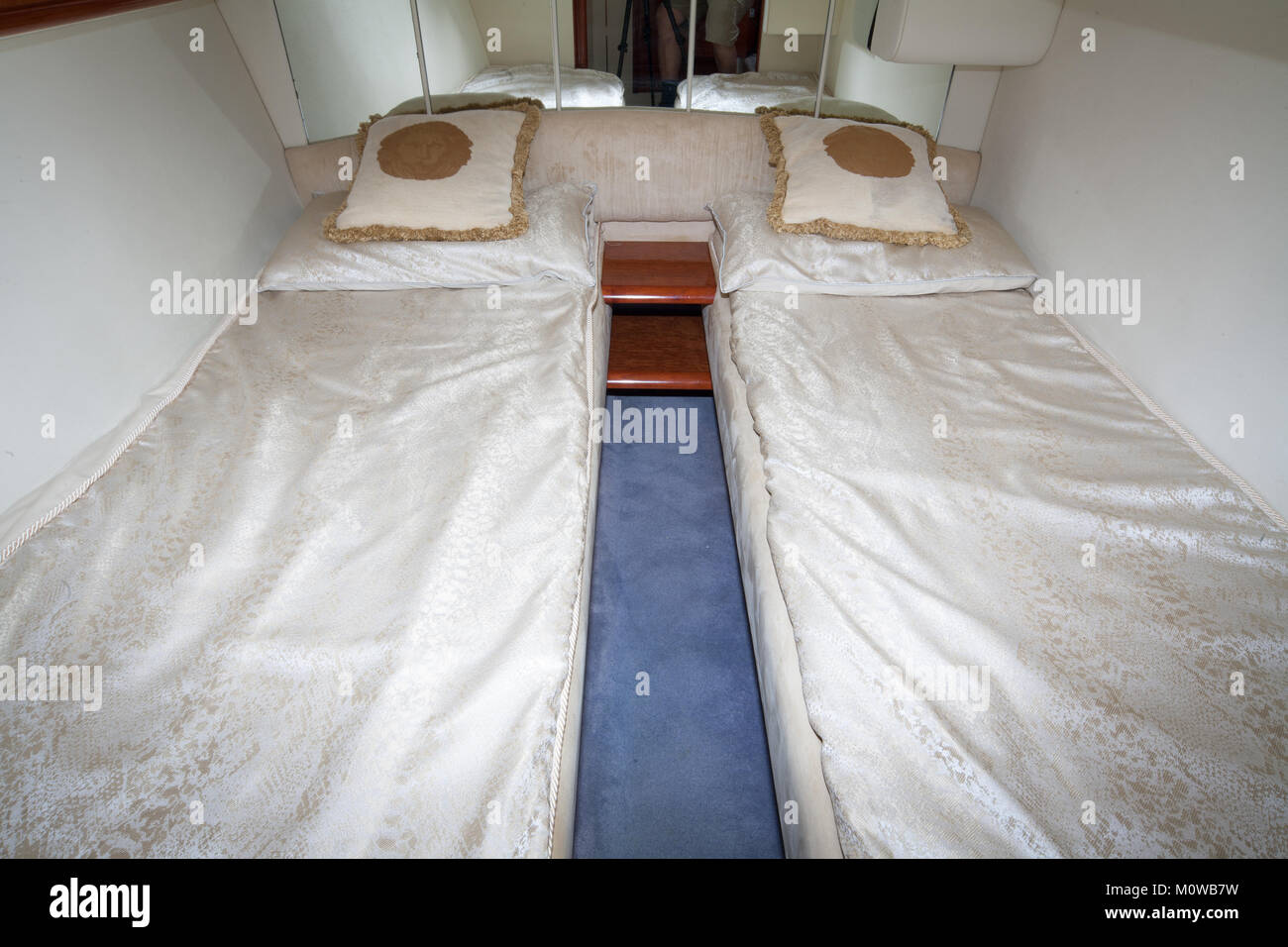 Bedroom of Boat Stock Photo Alamy