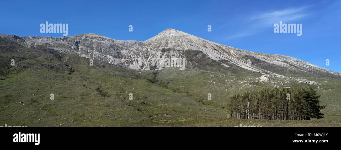 Beinn Eighe, mountain massif exposing Cambrian basal quartzite in the ...