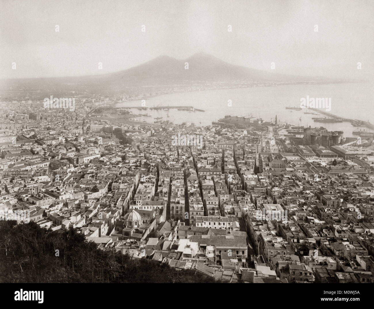 Italy 1880s tourist hi-res stock photography and images - Alamy