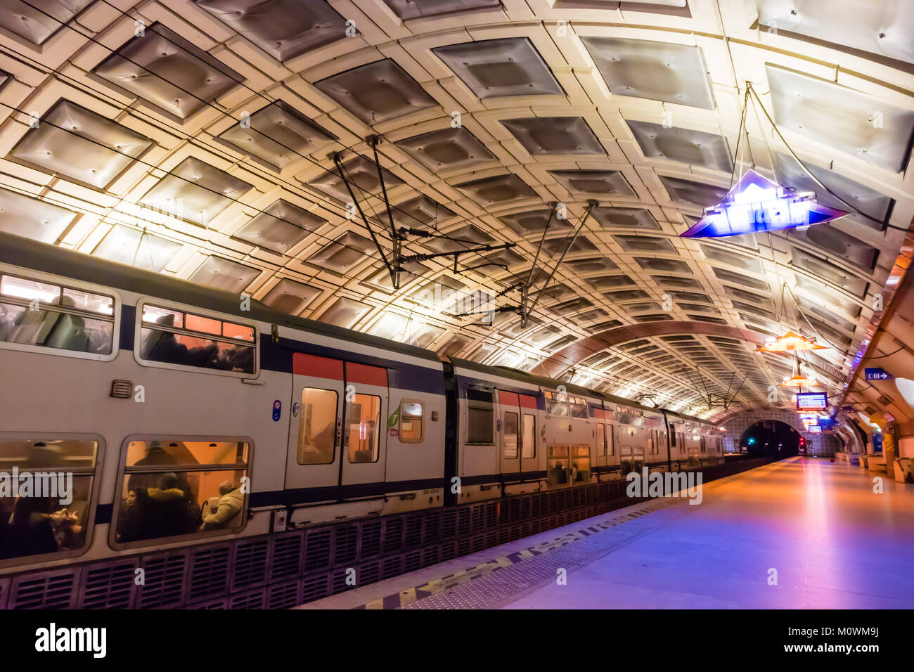Rer Station High Resolution Stock Photography And Images Alamy Rer Station High Resolution Stock Photography And Images Alamy