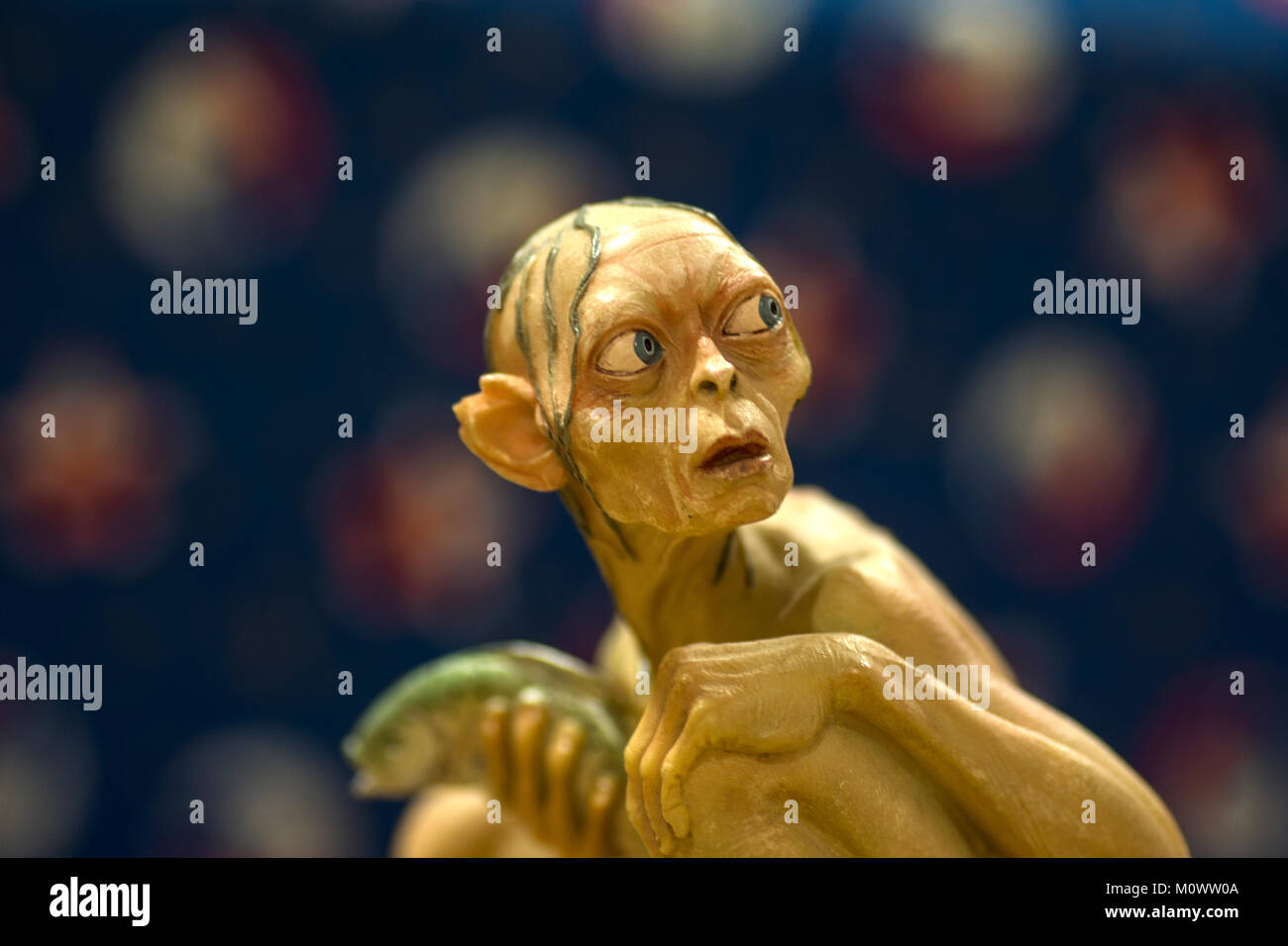 Escultura do Smeagol - Gollum - O Senhor Dos Anéis (lotr) 20cm de altura