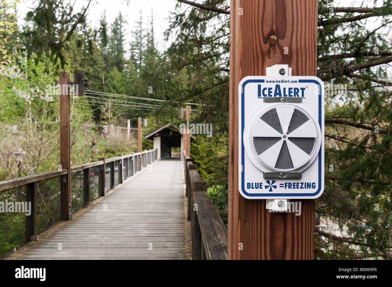 United States,Washington state,Cascade Loop,Snoqualmie waterfalls,sign