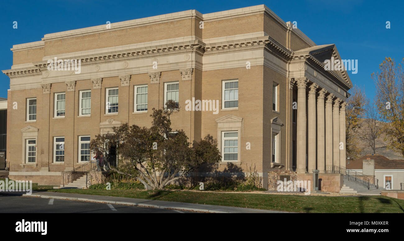 Humboldt County Courthouse in Winnemuca NV Stock Photo Alamy
