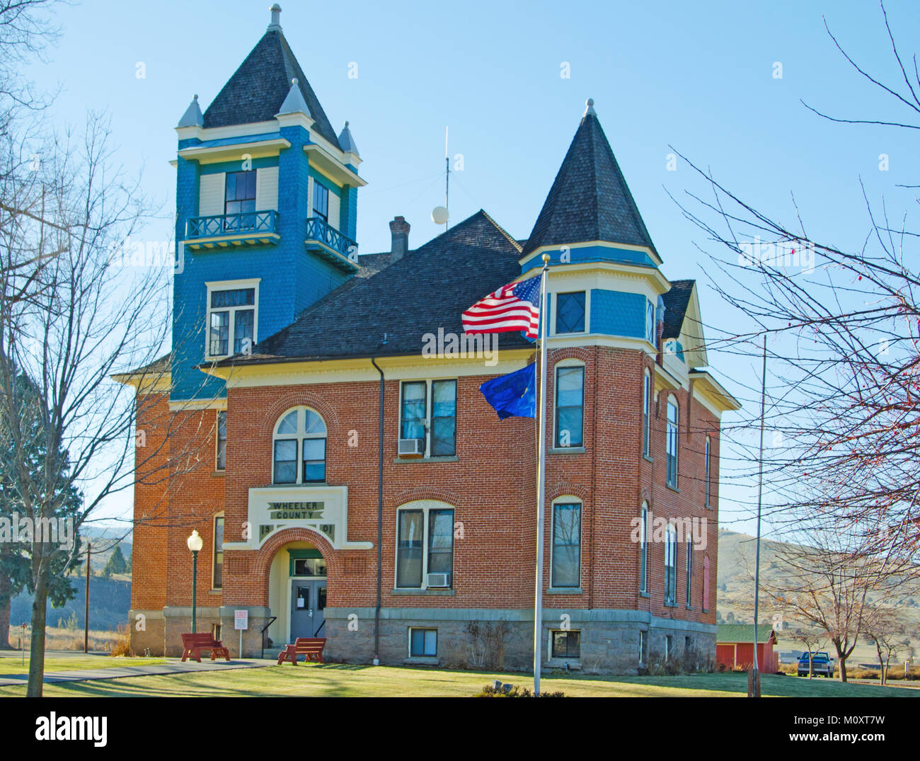Wheeler County Courthouse in Fossil Oregon Stock Photo Alamy