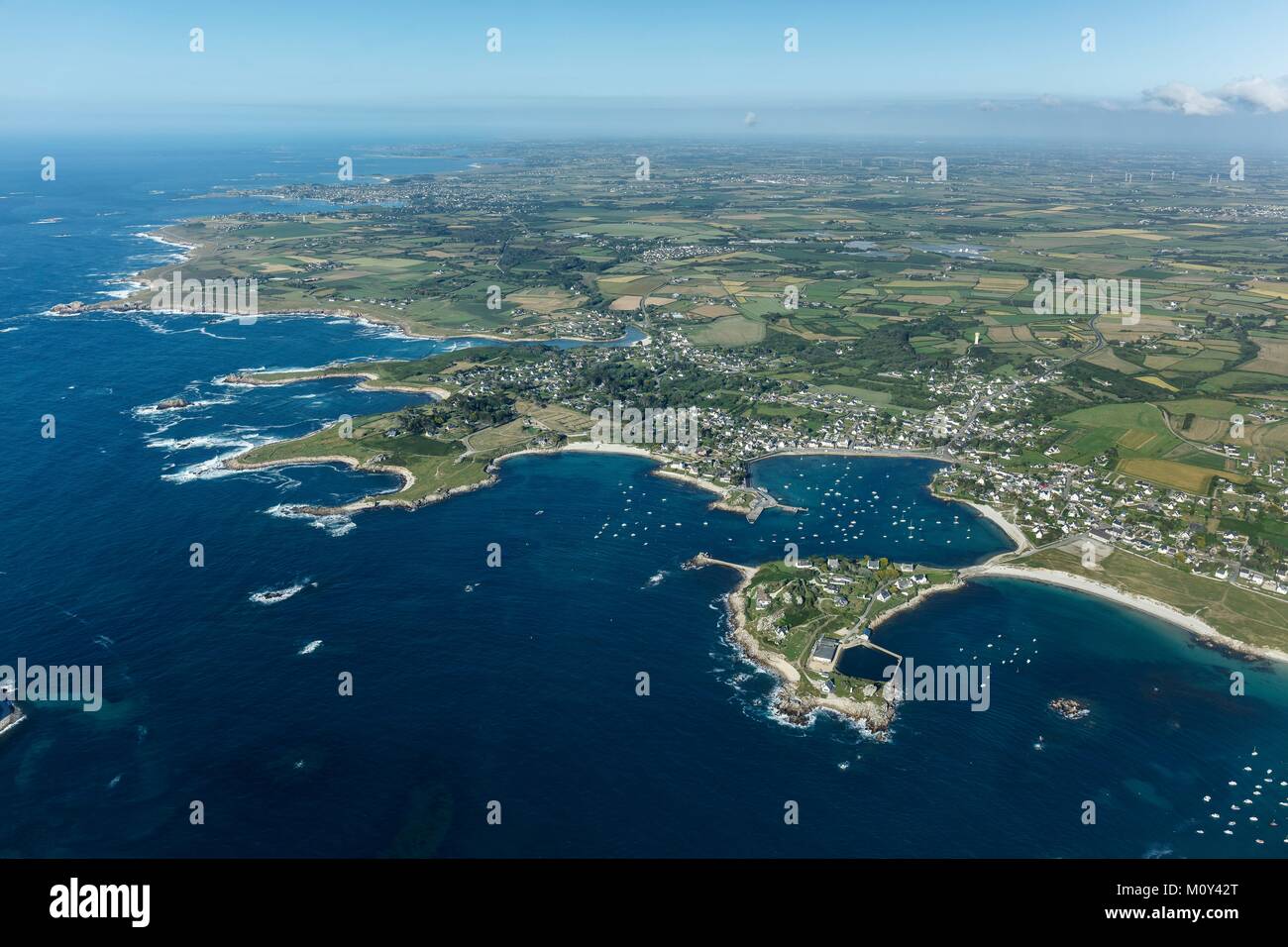 France,Finistere,Landunvez,presqu'ile du Vivier and Beg Ar Garo (aerial view) Stock Photo