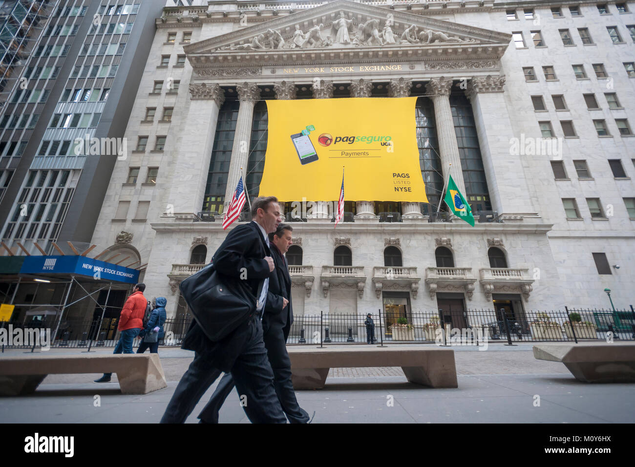 Pagseguro hires stock photography and images Alamy