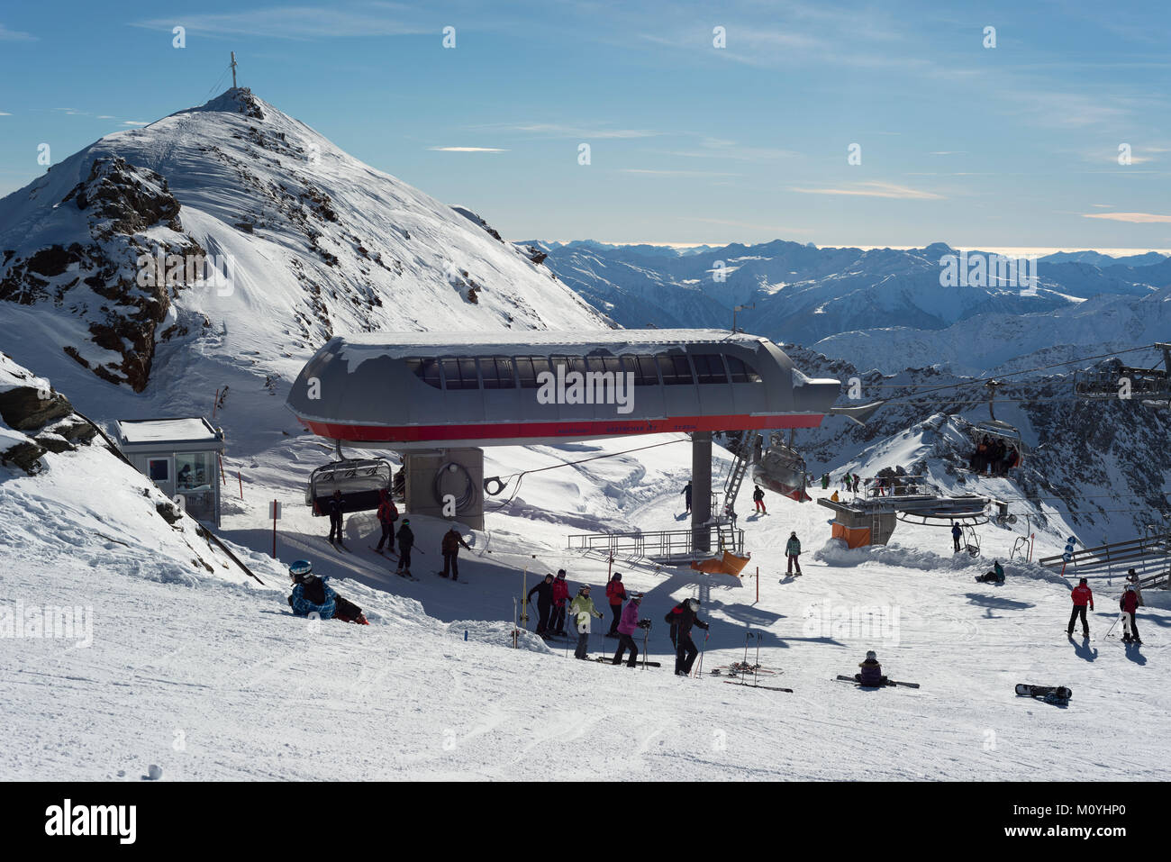 Mountain station Schareck,ski lift Gletscher Jet,ski area Mölltaler Glacier,Innerfragant,Flattach,Carinthia,Austria Stock Photo