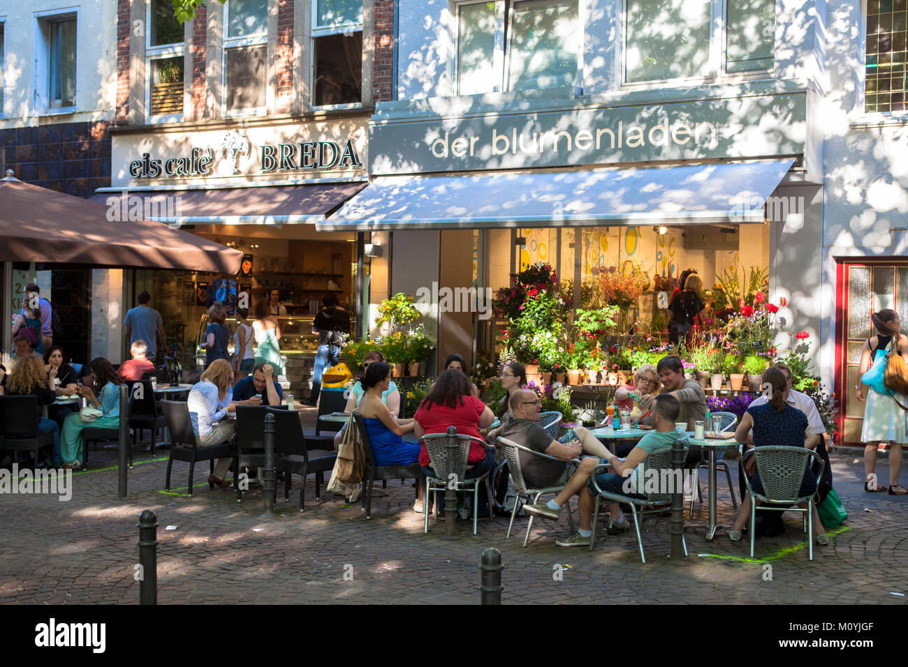 Ice cream shop germany hires stock photography and images Alamy