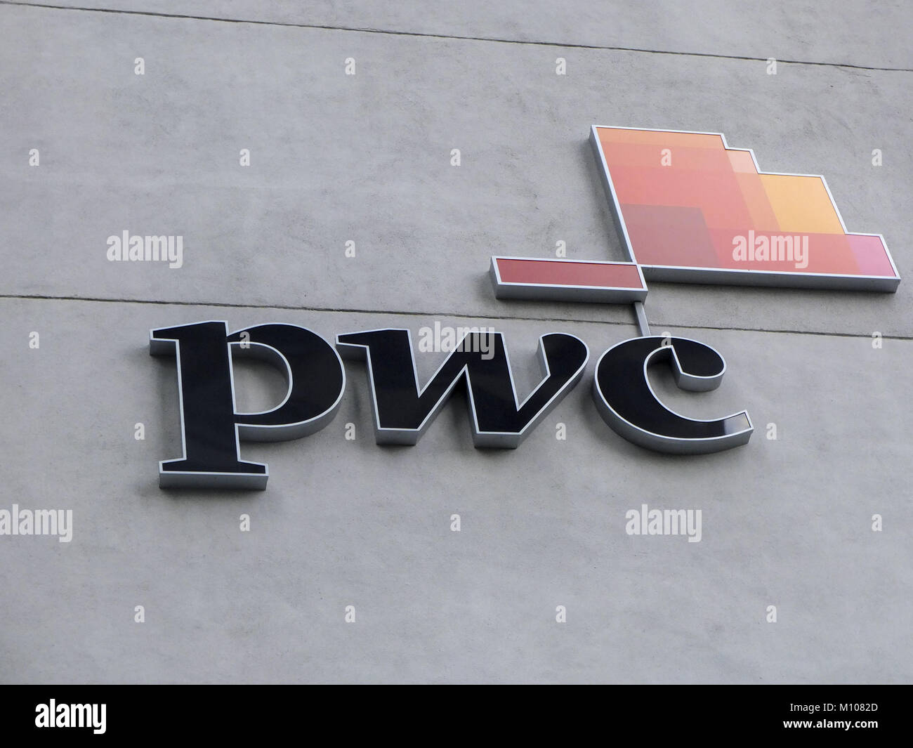 Pwc Logo Stock Photos & Pwc Logo Stock Images - Alamy