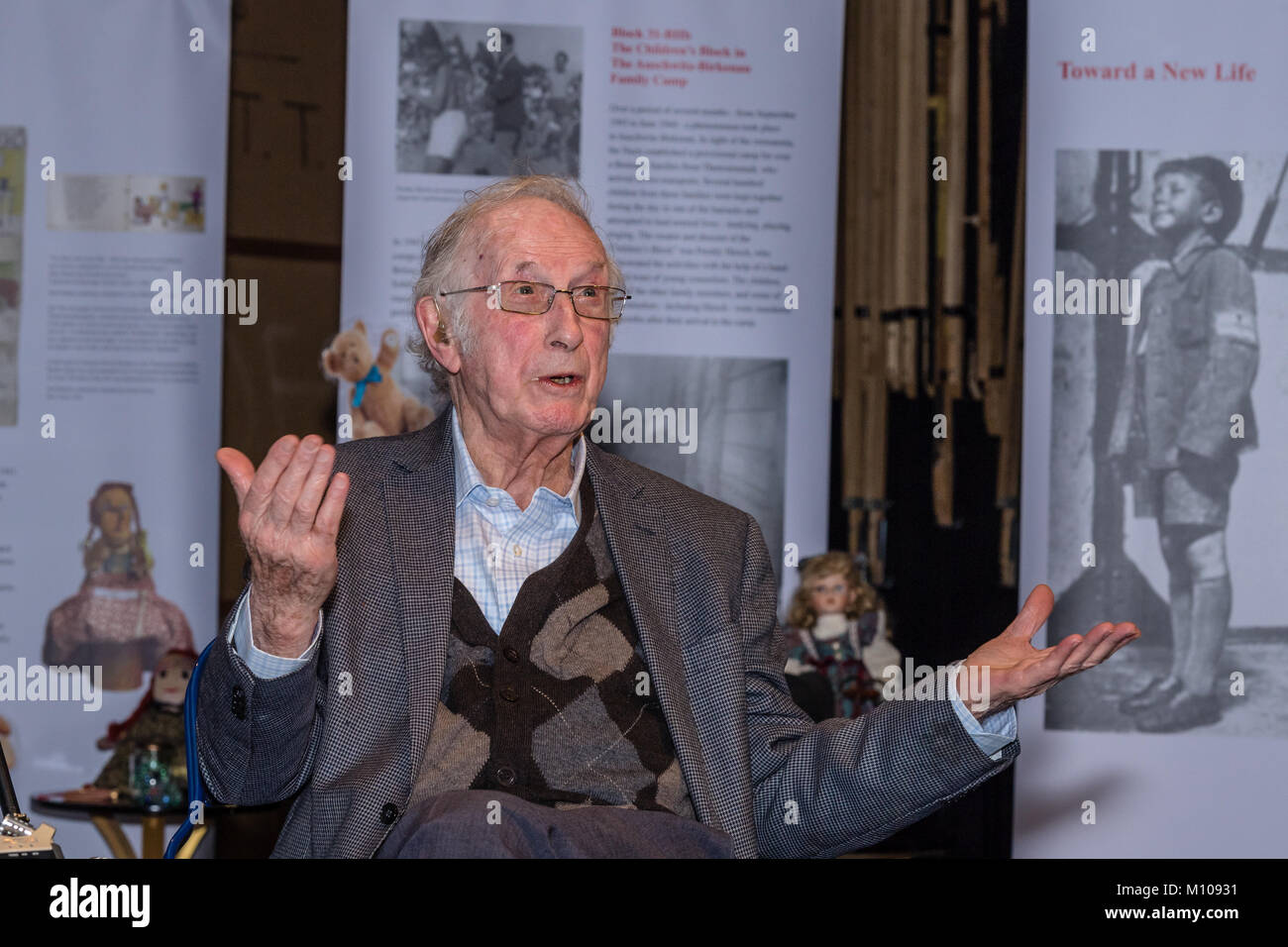 Brentwood, Essex, 25th January 2018, Herman Rothman, (93) Holocaust survivor and one of the men who found and translated Hitler's Will (and author of the book of the same name) speaking at the Holocaust event 'No Child's Play'  Holocaust event in Brentwood, Essex  Credit: Ian Davidson/Alamy Live News Stock Photo
