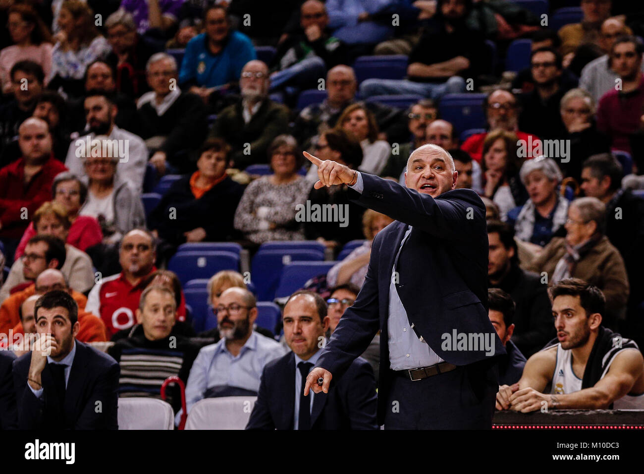 Pablo Laso Coach of Real Madrid Baloncesto Euroleague match between Real Madrid Baloncesto vs Anadolu Efes at the WiZink Center stadium in Madrid, Spain, January 25, 2018 . Credit: Gtres Información más Comuniación on line, S.L./Alamy Live News Stock Photo