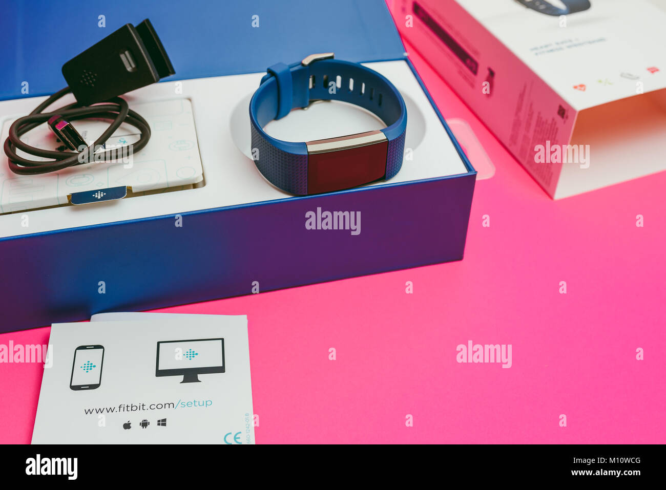 Fitbit Charge Hr High Resolution Stock Photography and Images - Alamy