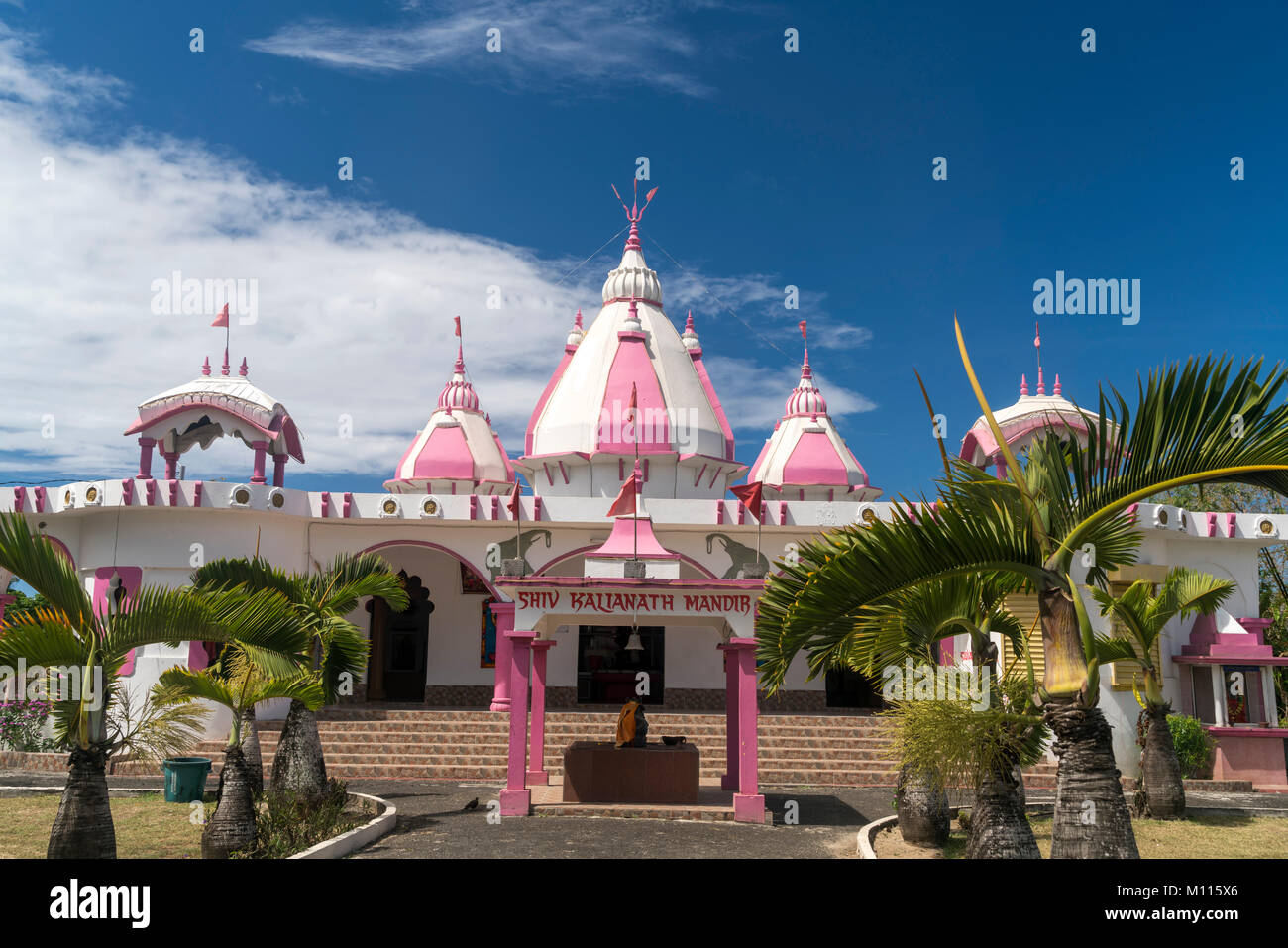 Hindutempel Shiv Kalyanath Mandir, Grand Baie, Mauritius, Afrika  | Shiv Kalyanath Mandir hindu temple,  Grand Baie,, Mauritius, Africa Stock Photo