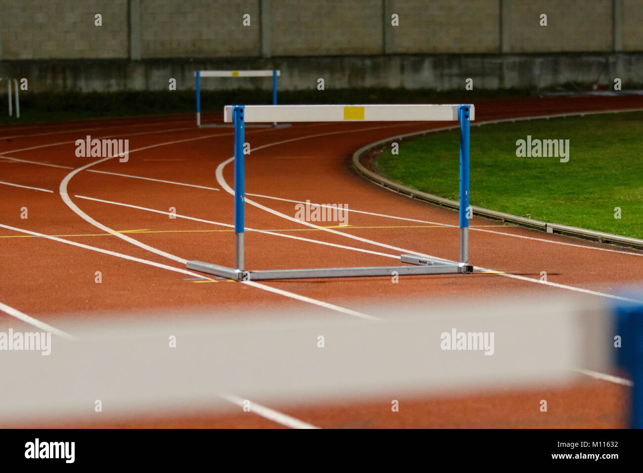 Hurdles race hires stock photography and images Alamy