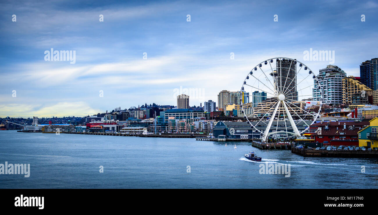 The Big Wheel in Seattle Stock Photo Alamy