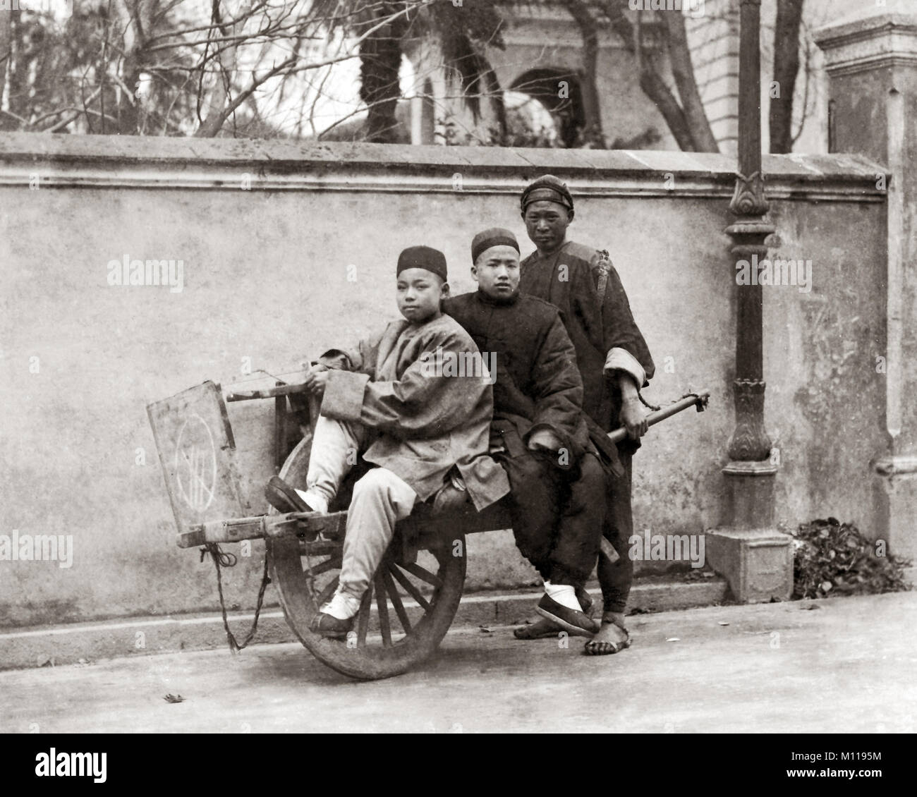 Wheelbarrow china hires stock photography and images Alamy