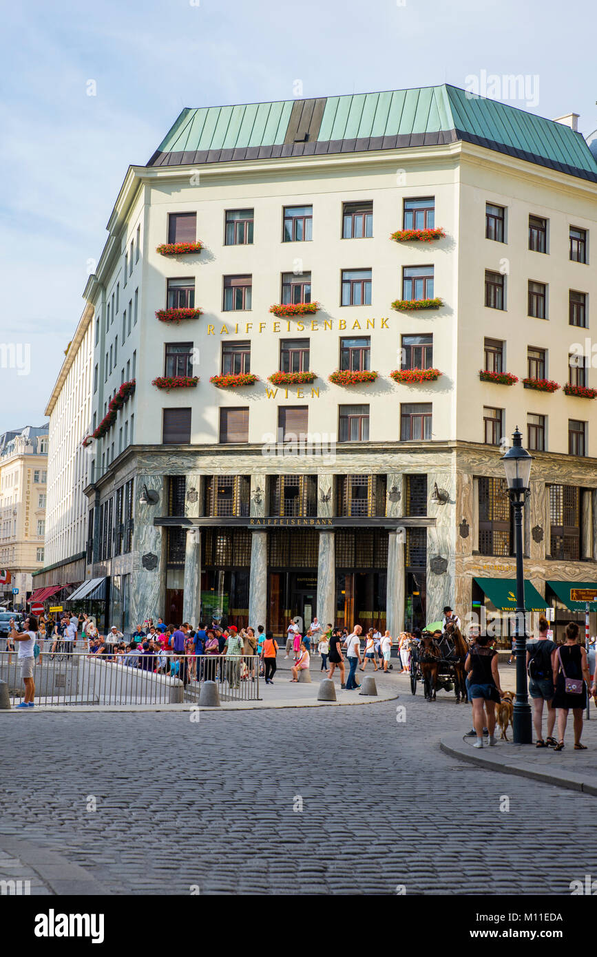 Raiffeisen bank vienna hi-res stock photography and images - Alamy