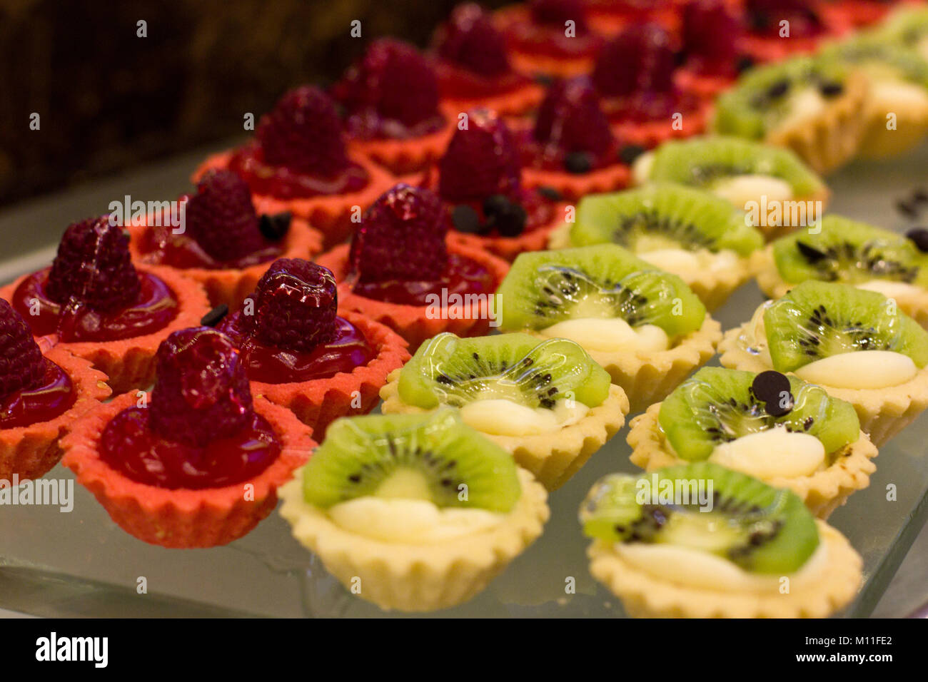 Kiwi and cream jelly hires stock photography and images Alamy