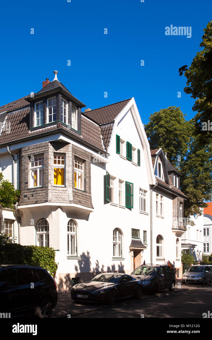 Germany, Cologne, villas at the Von Groote street in the district