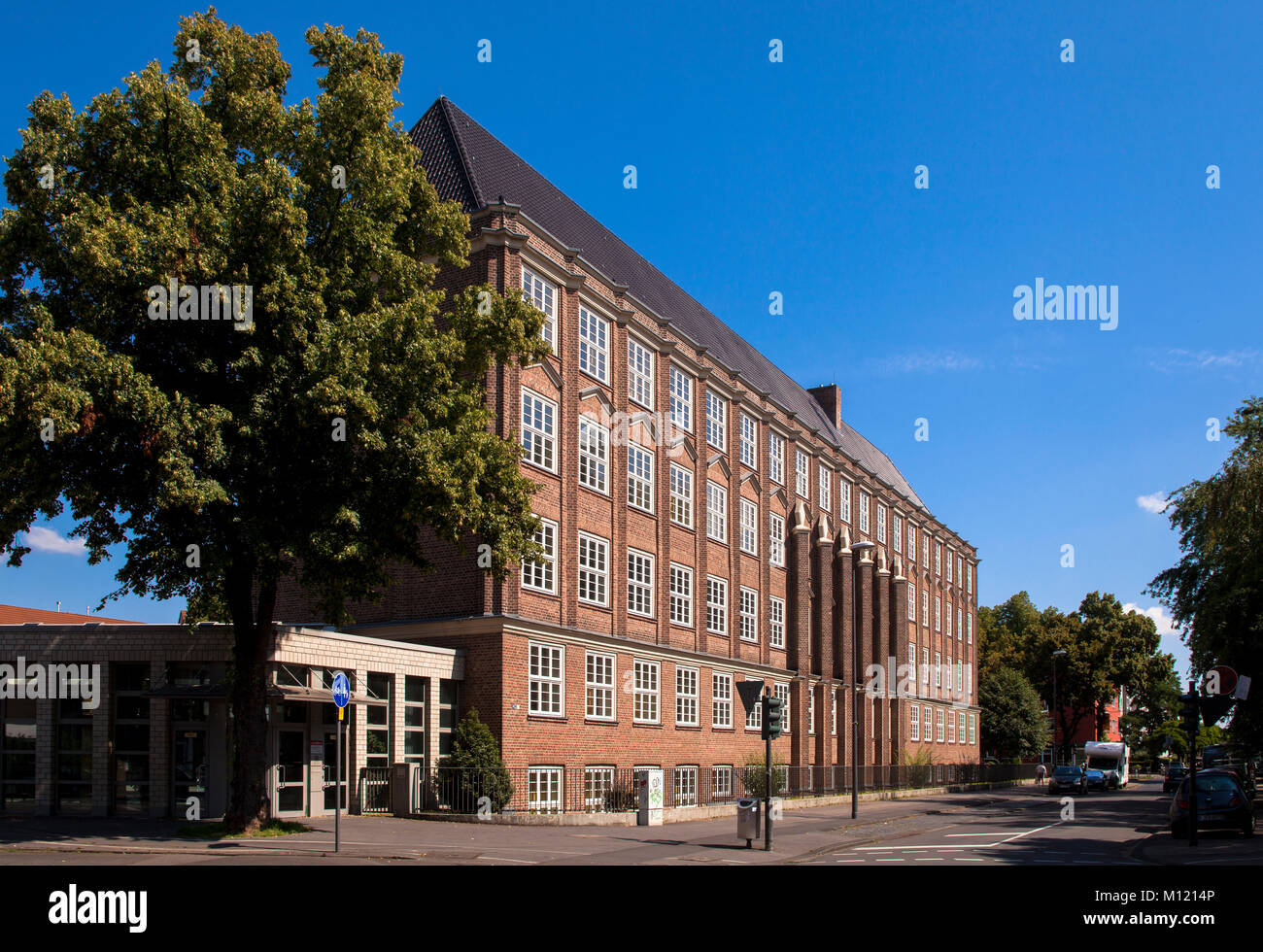 Germany, Cologne, the Theodor-Heuss-school in the district Suelz.  Deutschland, Koeln, die Theodor-Heuss-Schule im Stadtteil Suelz. Stock Photo