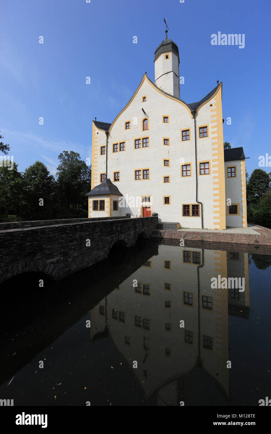 water castle, moated castle of Klaffenbach, village Klaffenbach part of ...