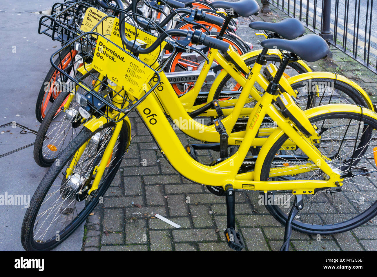 Ofo dock-free hire bikes in London. Stock Photo