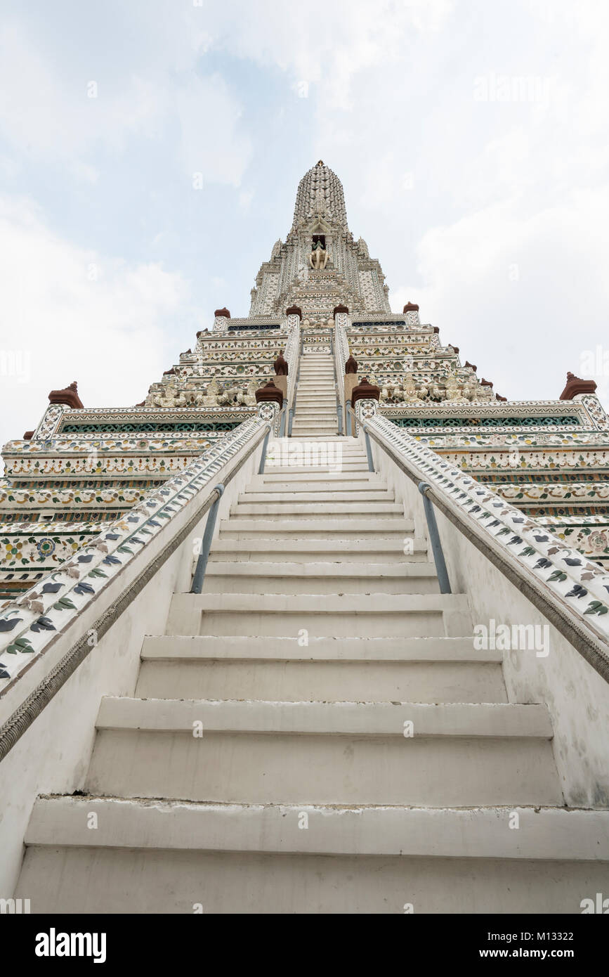 bangkok-buddhist-temple-detail-hi-res-stock-photography-and-images-alamy
